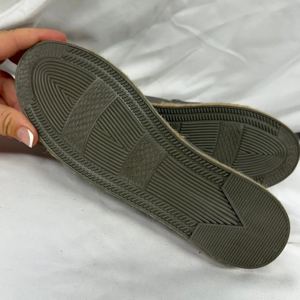 Charleston Shoe Co. Women's Dunes Slip On Casual Espadrille Shoes in Pewter EU36